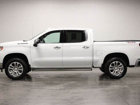 Used 2025 Chevrolet Silverado 1500 LTZ w/ Technology Package AWD/4WD image 5
