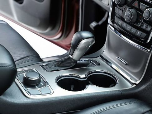 Used 2020 Jeep Grand Cherokee Limited w/ Luxury Group II image 74