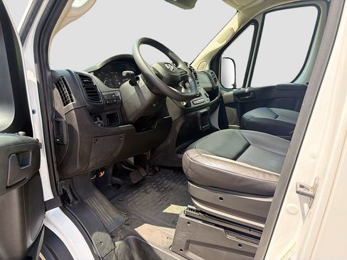 Used 2024 RAM ProMaster 2500 w/ Convenience Group FWD image 21