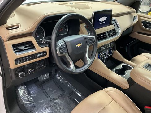 Used 2021 Chevrolet Suburban Premier w/ Premium Package image 13