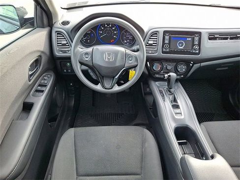 Certified 2019 Honda HR-V LX image 8