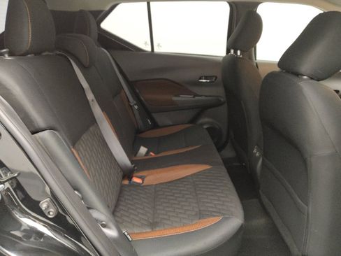 Used 2023 Nissan Kicks SR FWD image 19
