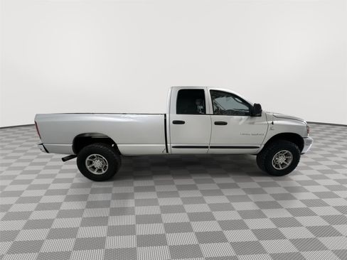 Used 2006 Dodge Ram 2500 Truck SLT image 6