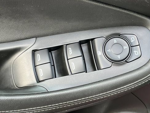 Used 2024 Buick Encore GX Sport Touring AWD/4WD image 14