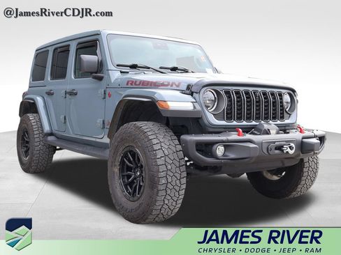 Used 2024 Jeep Wrangler Unlimited Rubicon AWD/4WD image 6