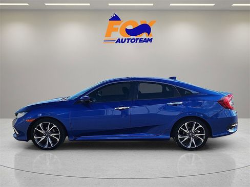 Used 2020 Honda Civic Touring image 2