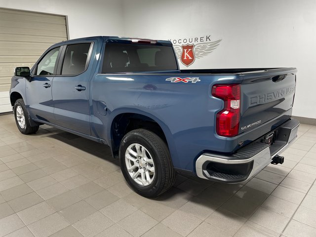 Used 2024 Chevrolet Silverado 1500 LT AWD/4WD image 4