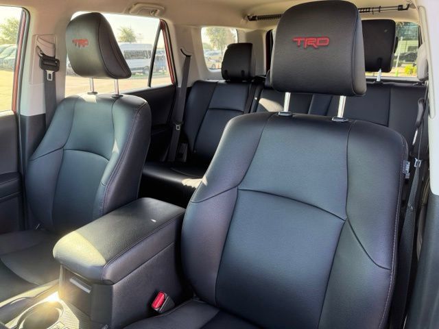 Used 2023 Toyota 4Runner TRD Off-Road Premium w/ Off Road Premium Plus Package AWD/4WD image 11