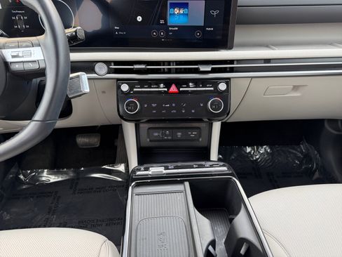 Certified 2025 Hyundai Tucson SEL image 13