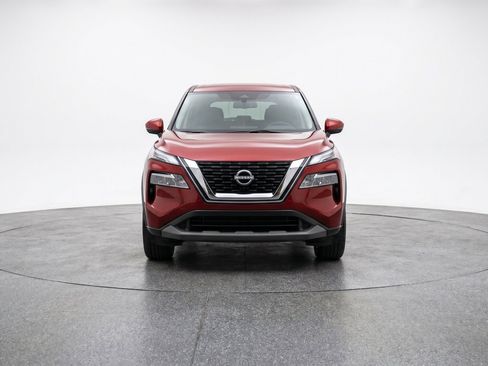 Used 2025 Nissan Rogue SV AWD/4WD image 2