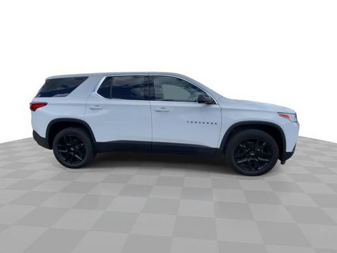 Used 2021 Chevrolet Traverse LS w/ LPO, Blackout Package FWD image 3