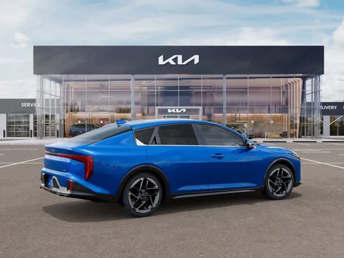 New 2025 Kia K4 GT-Line image 6
