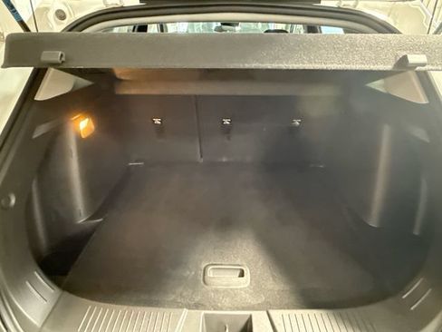 Used 2024 Chevrolet Trax LT FWD image 24