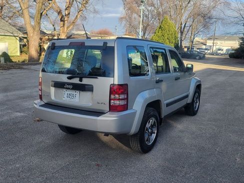 Used 2008 Jeep Liberty Sport image 3