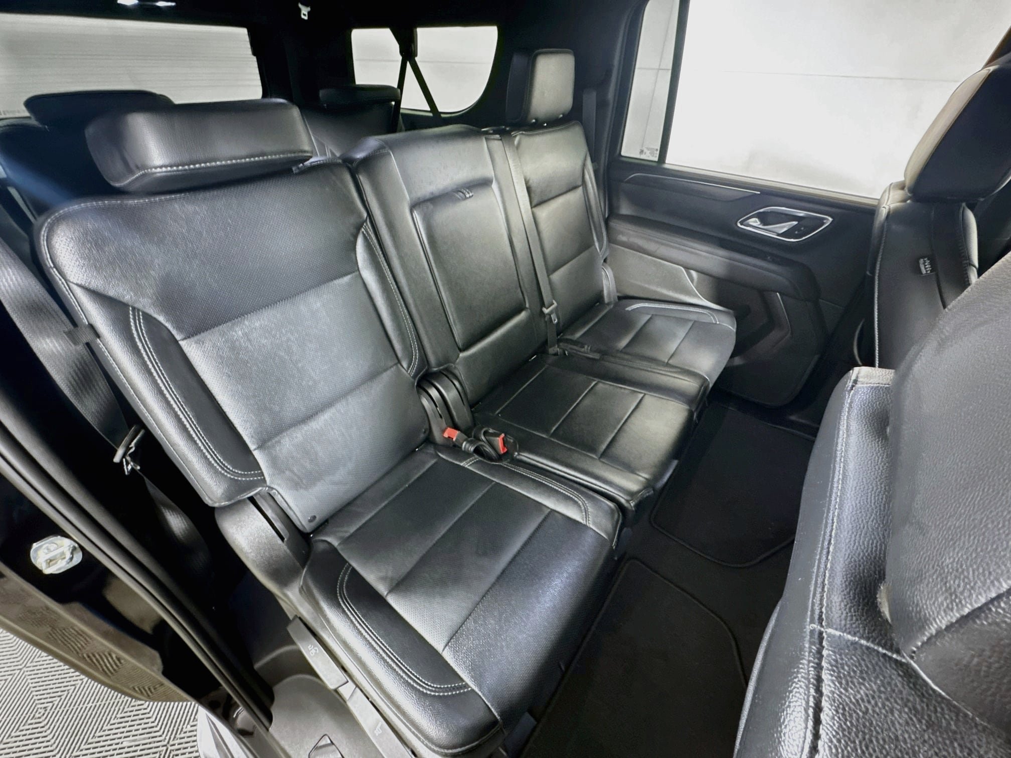 Used 2023 Chevrolet Suburban LS AWD/4WD image 26