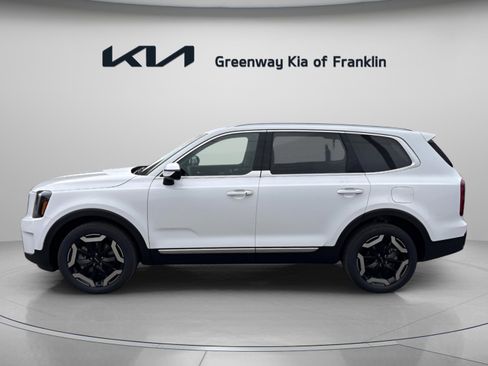 New 2025 Kia Telluride S image 4