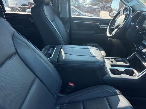 Used 2024 GMC Sierra 2500 Denali w/ Denali Reserve Package image 5