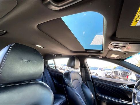 Used 2022 Kia Stinger GT2 image 12
