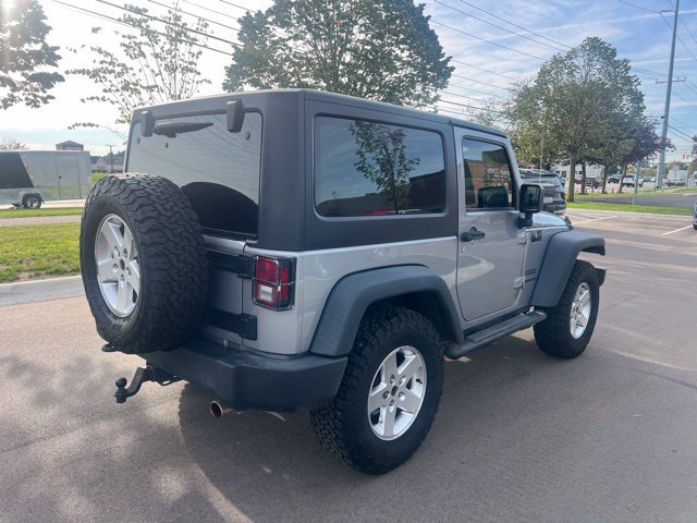 Used 2016 Jeep Wrangler Sport w/ Mopar Black Appearance Group AWD/4WD image 5
