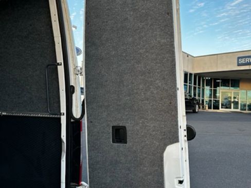 Used 2021 Mercedes-Benz Sprinter 2500 image 20