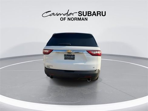 Used 2020 Chevrolet Traverse LT w/ LT Premium Package image 7