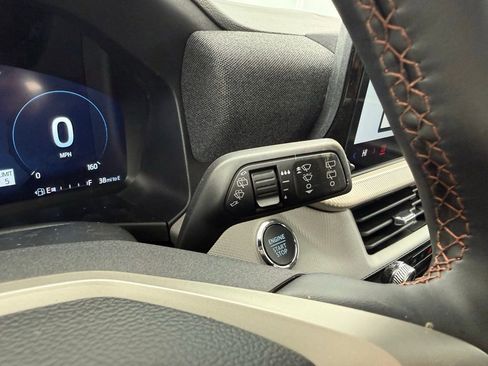 New 2026 Ford Explorer Active w/ Active Comfort Package image 26