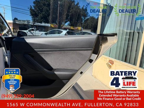 Used 2020 Tesla Model 3 Standard Range Plus RWD image 27