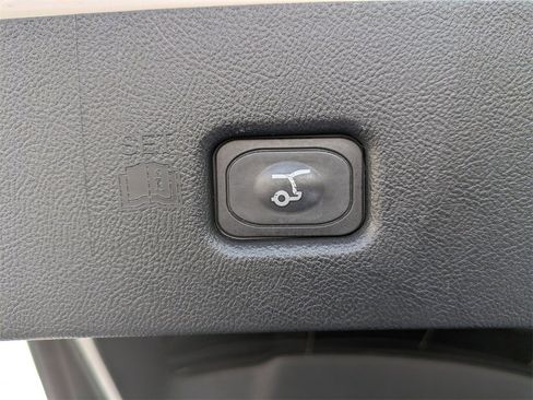 Certified 2022 Lincoln Nautilus Black Label w/ Class II Trailer Tow Package image 14