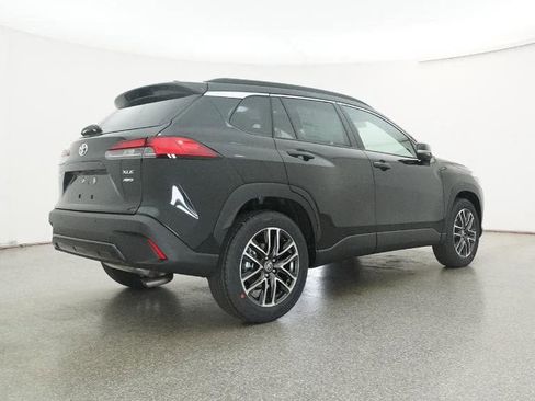 New 2026 Toyota Corolla Cross XLE image 25