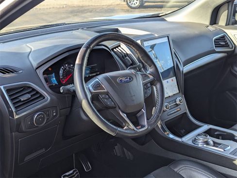 Used 2022 Ford Edge ST w/ Equipment Group 401A image 9