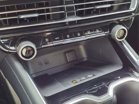 New 2026 Chevrolet Traverse LT w/ Driver Confidence Package image 14