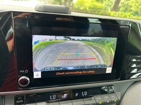 Used 2025 Toyota Camry LE FWD image 23