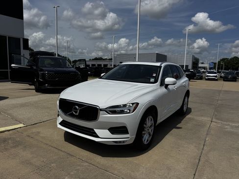 Used 2021 Volvo XC60 T5 Momentum FWD image 5