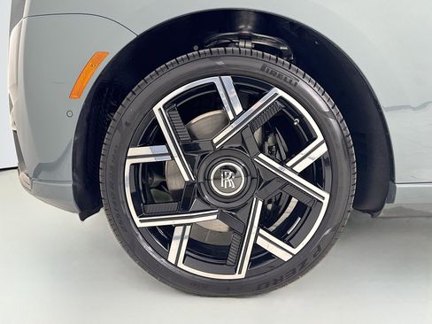 New 2026 Rolls-Royce Cullinan Black Badge AWD/4WD image 10