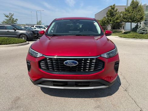 Used 2023 Ford Escape Active w/ Tech Pack #2 AWD/4WD image 2