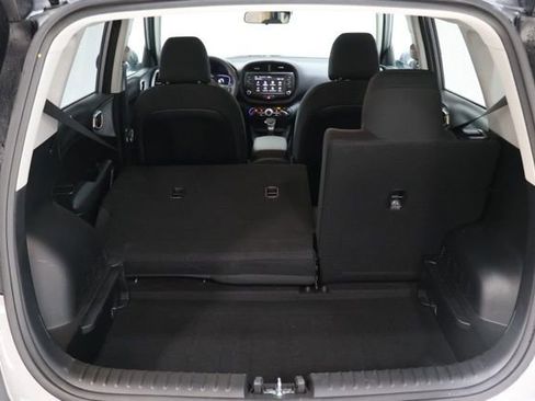 Used 2025 Kia Soul LX FWD image 32