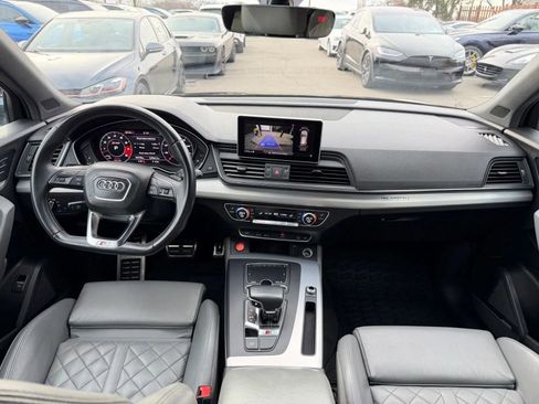 Used 2018 Audi SQ5 Premium Plus w/ S Sport Package image 28