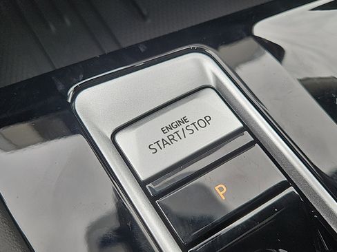 New 2026 Volkswagen Atlas SEL Premium R-Line image 17