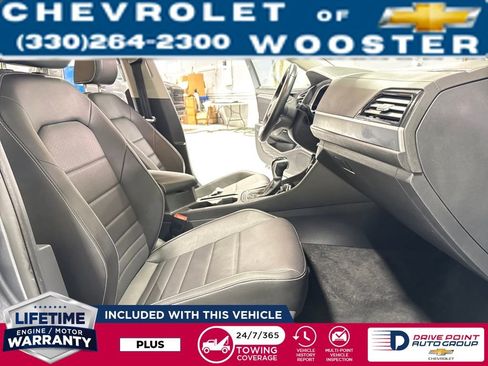 Used 2024 Volkswagen Jetta SE image 27