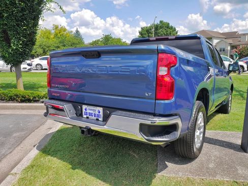 Used 2024 Chevrolet Silverado 1500 LT AWD/4WD image 7