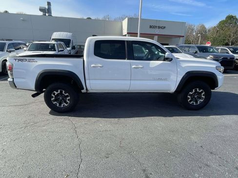 Used 2023 Toyota Tacoma TRD Off-Road image 12