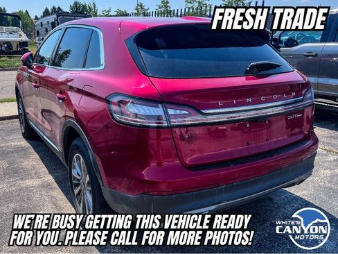 Used 2020 Lincoln Nautilus Premier w/ Equipment Group 101A AWD/4WD image 3