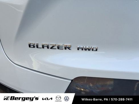 Used 2022 Chevrolet Blazer Premier w/ Enhanced Convenience Package image 35