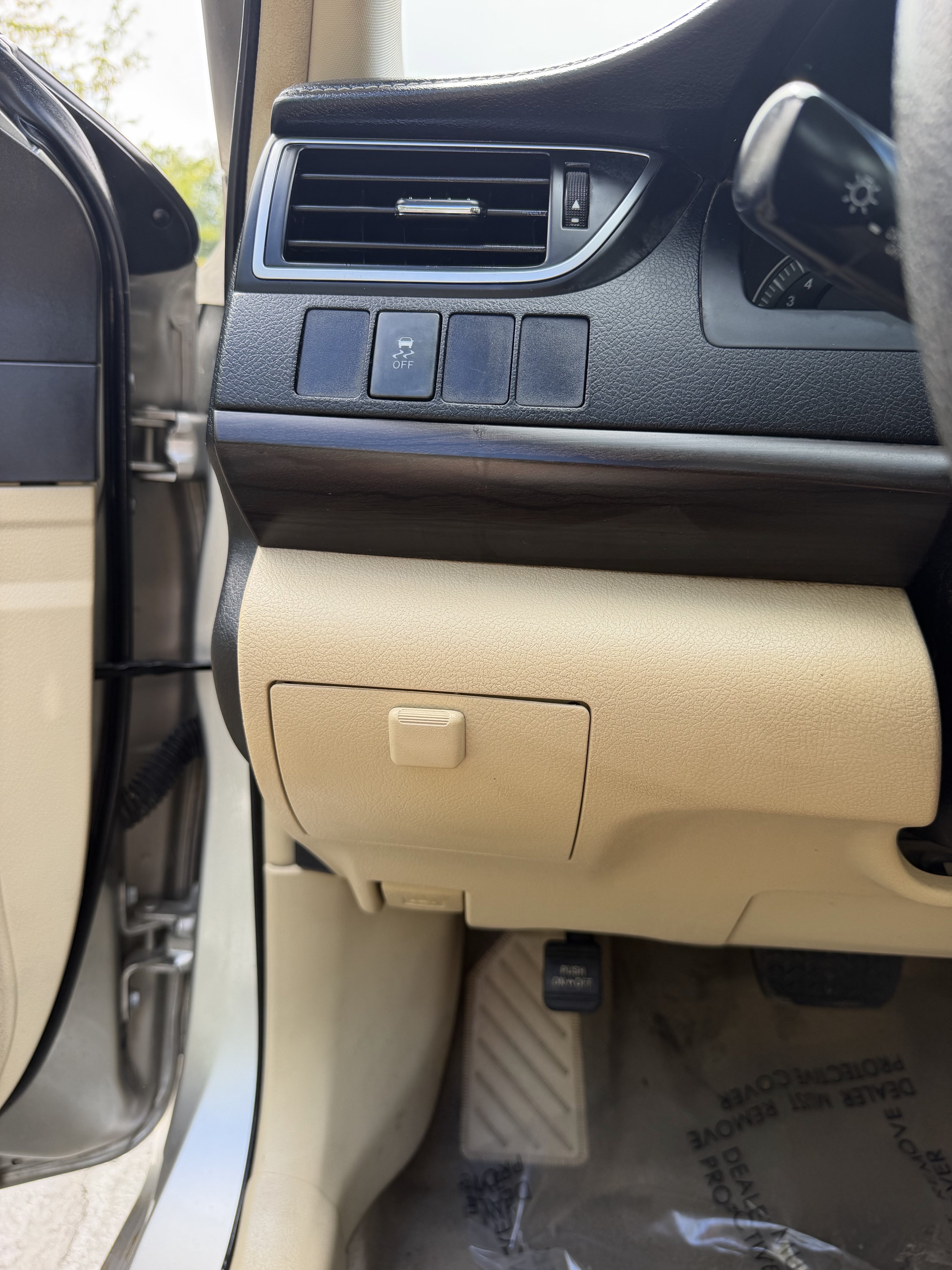 Used 2015 Toyota Camry LE FWD image 23