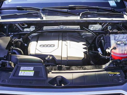 Used 2022 Audi Q5 2.0T Premium w/ Convenience Package image 28