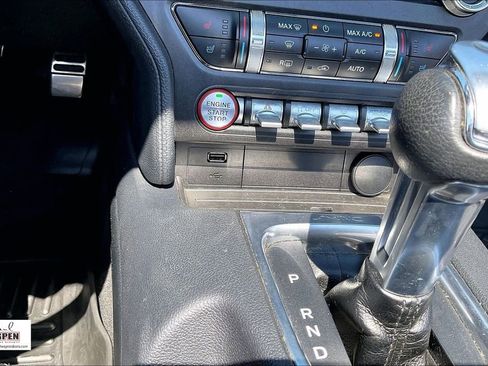 Used 2022 Ford Mustang Premium image 31