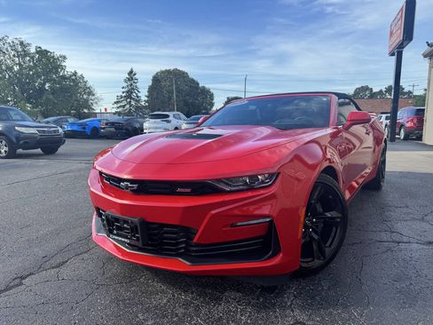 Used 2023 Chevrolet Camaro SS RWD image 2