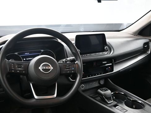 Used 2023 Nissan Rogue SV FWD image 26