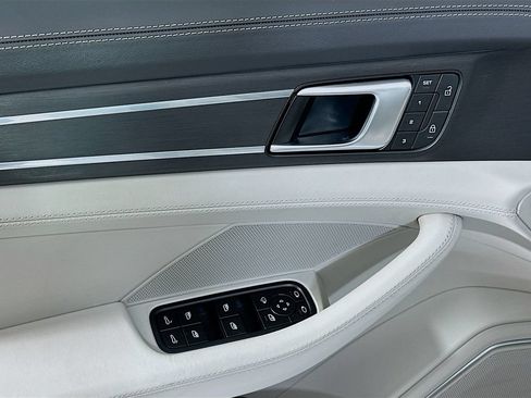 Certified 2023 Porsche Panamera 4 Platinum Edition AWD/4WD image 20