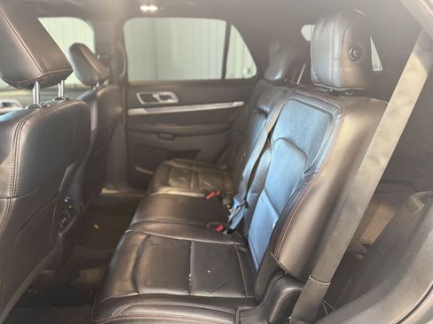Used 2018 Ford Explorer Sport w/ Equipment Group 401A image 13